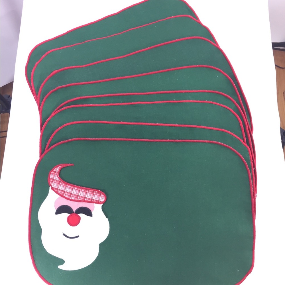 Santa 8pc Christmas Dinner Pocket Cloth Placemats